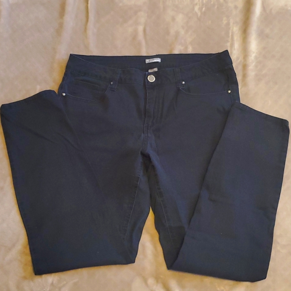 New Directions Weekend Black Stretch Jeans